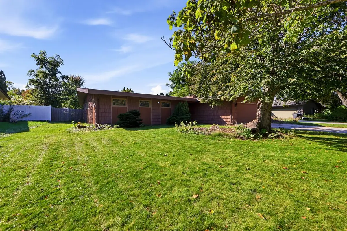 1607 Kaufmann AVENUE, Sheboygan, WI 53081 - #1