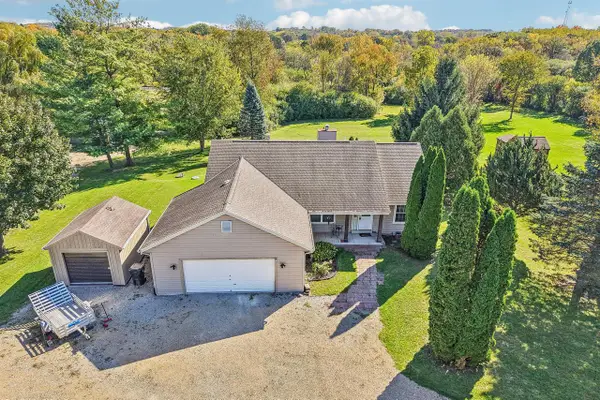 N6244 Jefferson ROAD, Johnson Creek, WI 53038