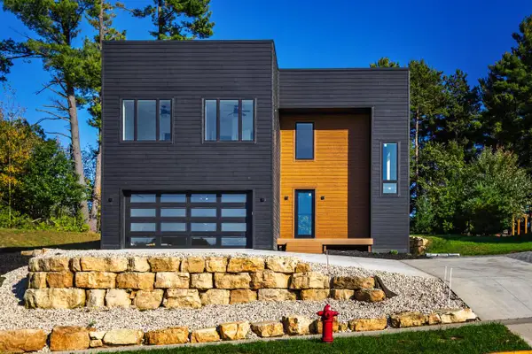 853 Wagon DRIVE, West Salem, WI 54669