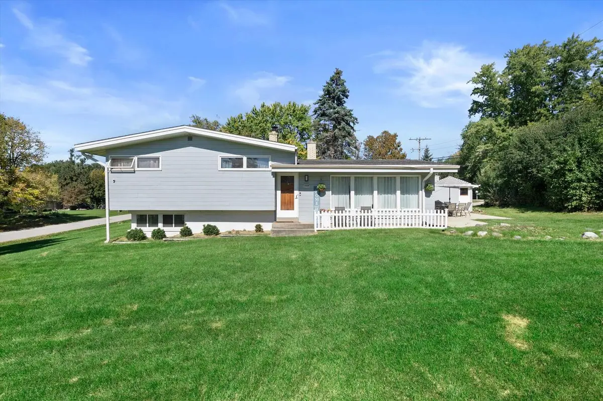14430 Hyland DRIVE, Brookfield, WI 53005 - #1
