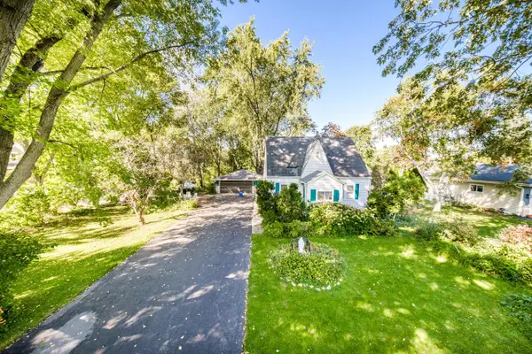 3285 Fiebrantz DRIVE, Brookfield, WI 53005
