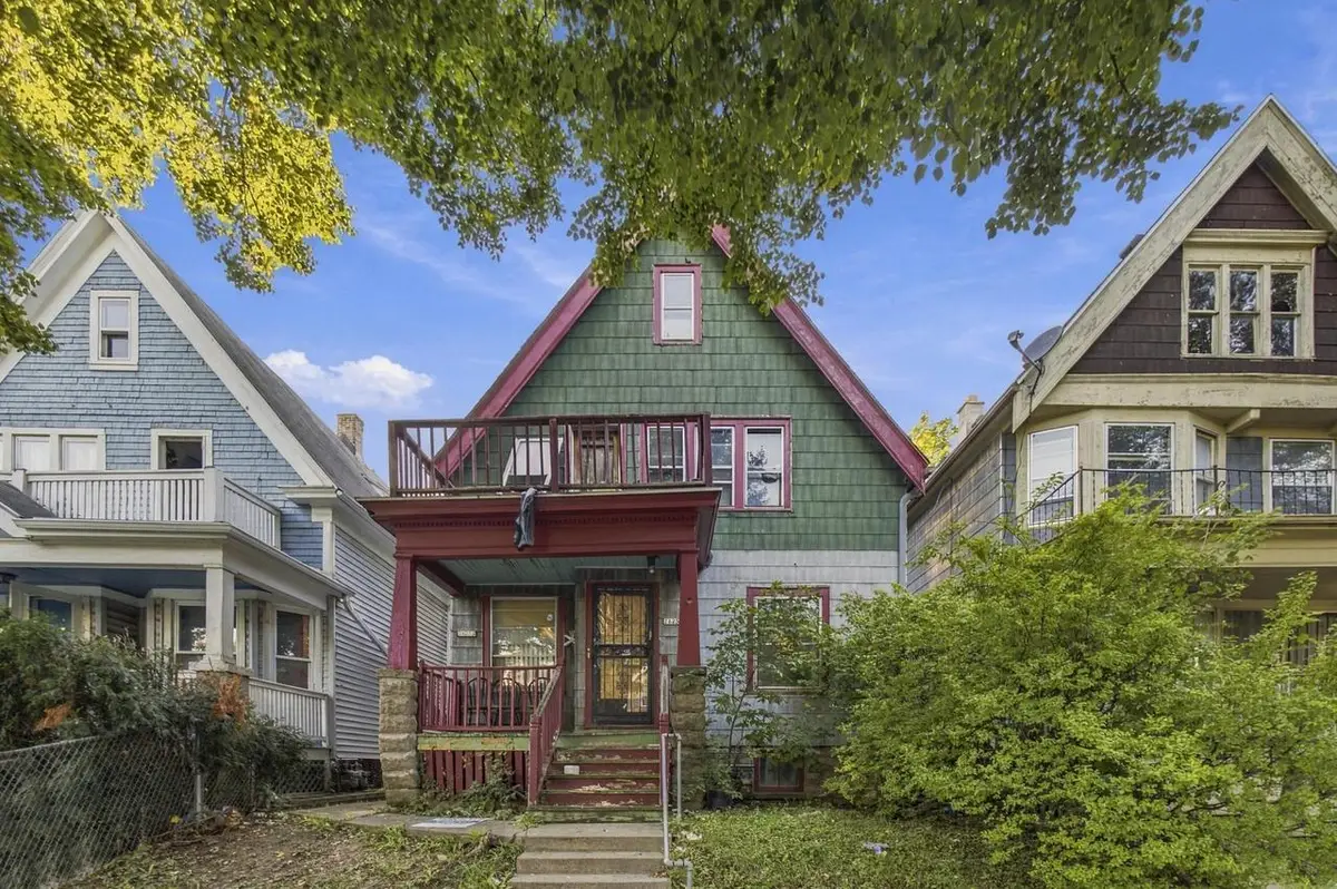2625 N 37th STREET, Milwaukee, WI 53210 - #1