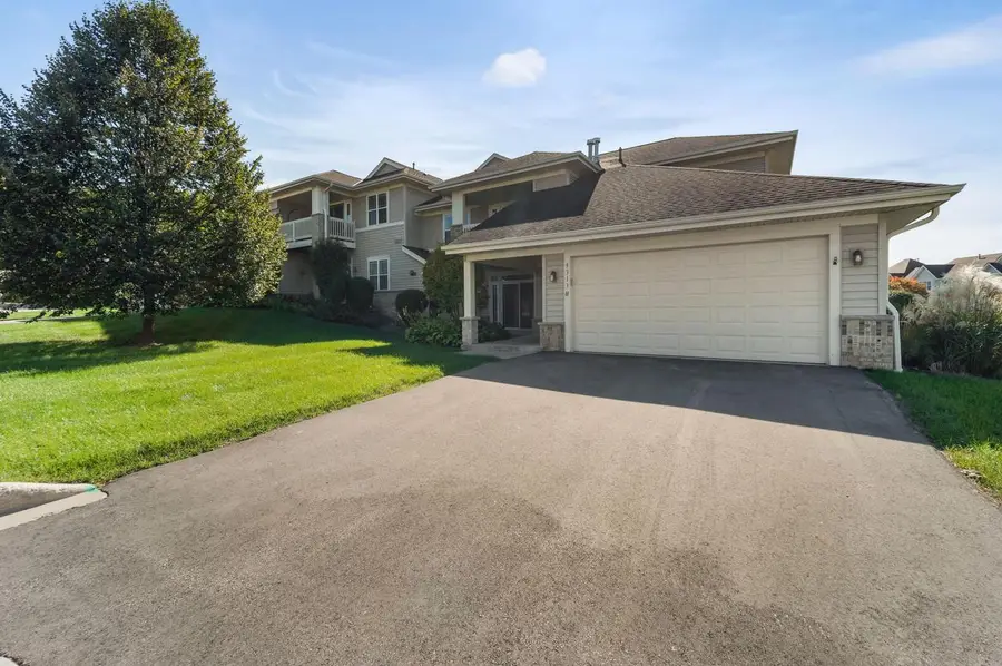9313 S Cobblestone WAY #H, Franklin, WI 53132 - #3