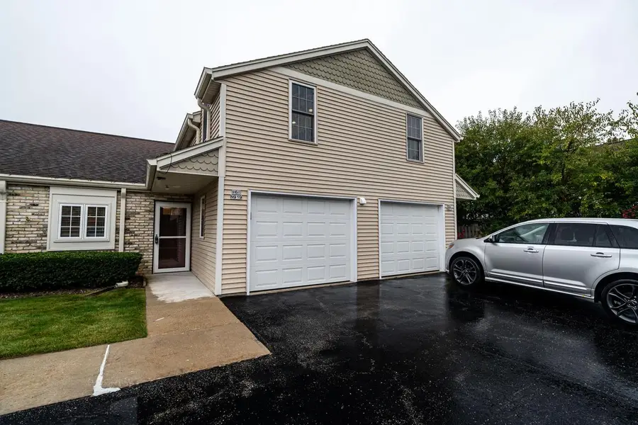 W68N919 Washington AVENUE, Cedarburg, WI 53012 - #3