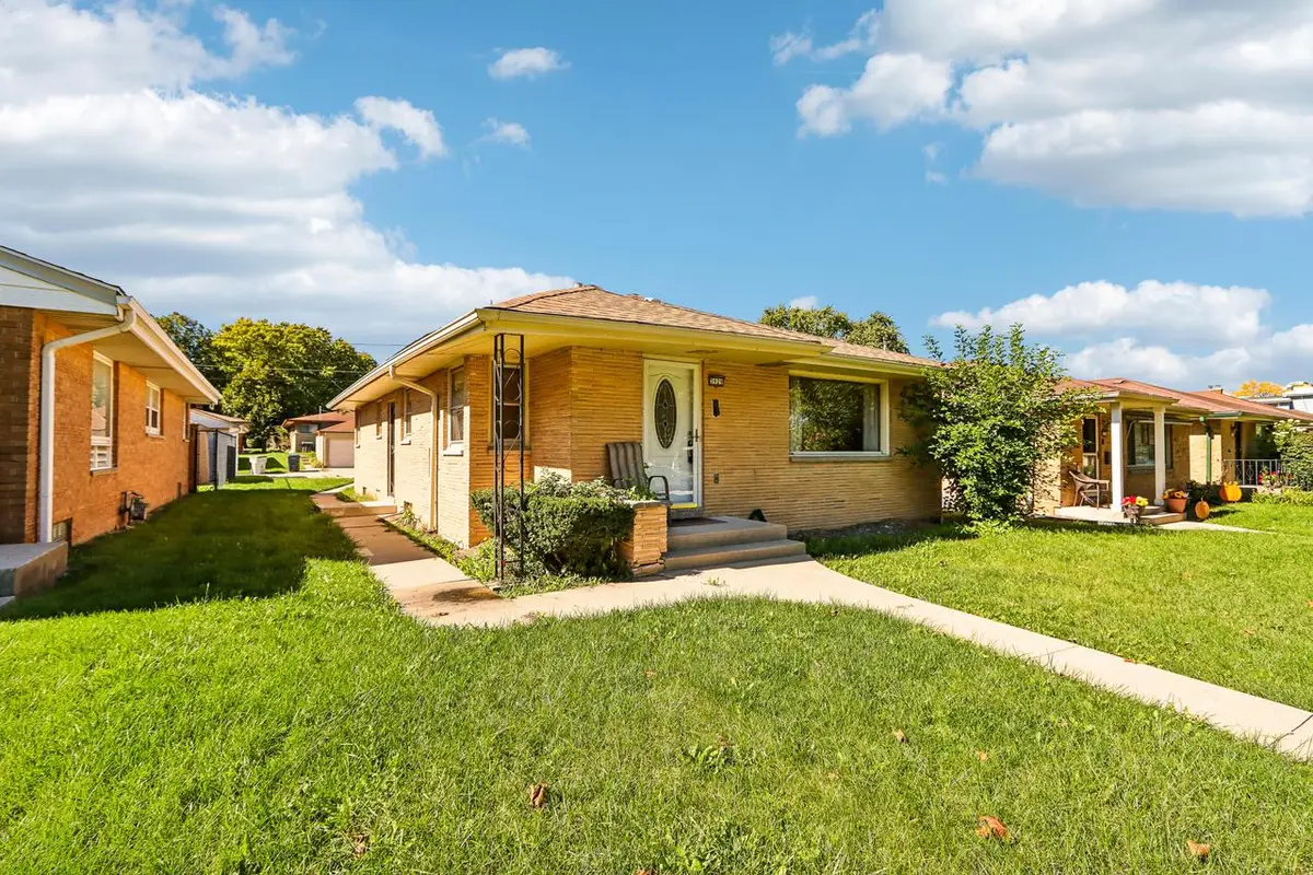 3929 N 62nd STREET, Milwaukee, WI 53216 - #1