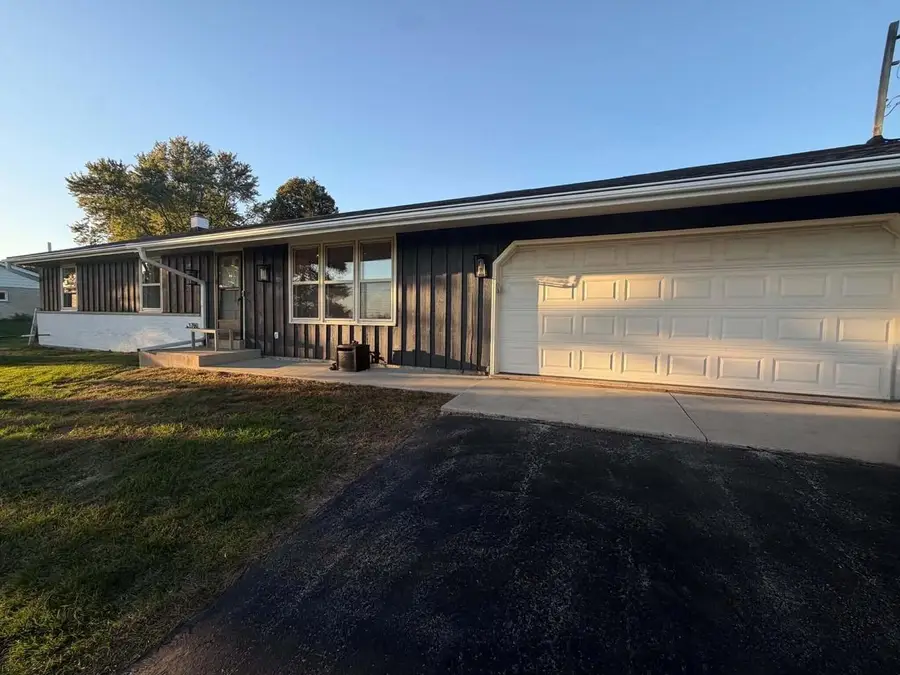 1760 Western AVENUE, Jackson, WI 53037 - #2