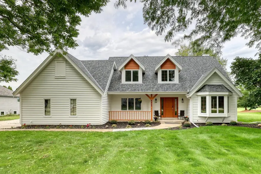 8424 S 68th STREET, Franklin, WI 53132 - #2
