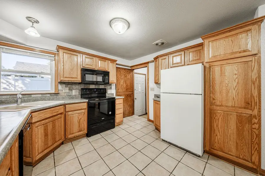 4214 W Portage STREET, Milwaukee, WI 53209 - #2