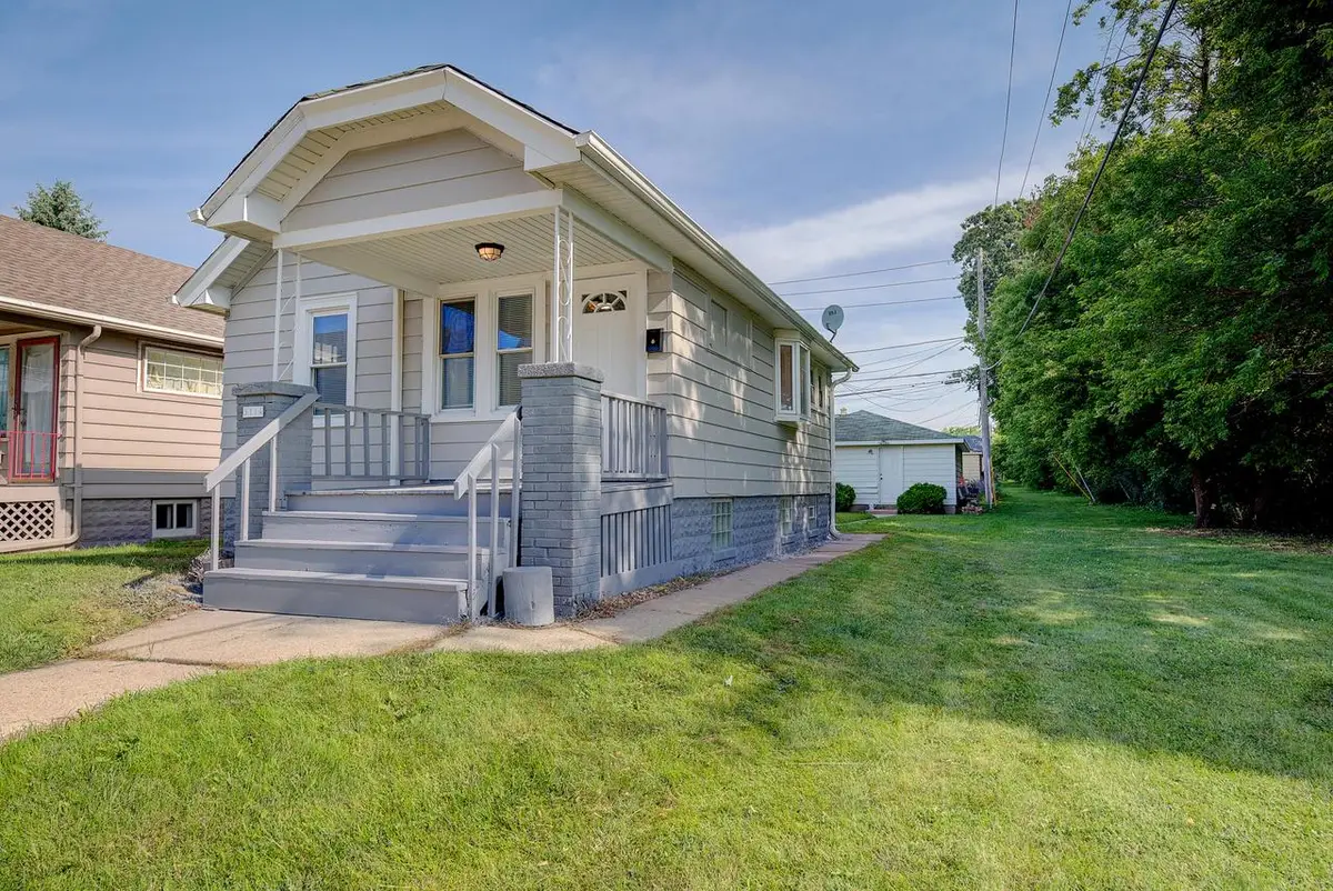 5114 W Burnham STREET, West Milwaukee, WI 53219 - #1