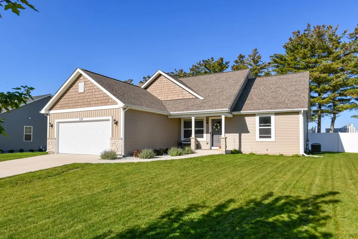 529 Arbor Ridge DRIVE, Delavan, WI 53115 - #1