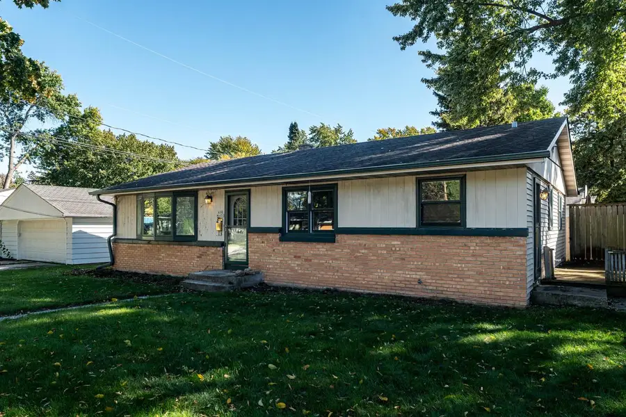 N39W6631 Jackson STREET, Cedarburg, WI 53012 - #3