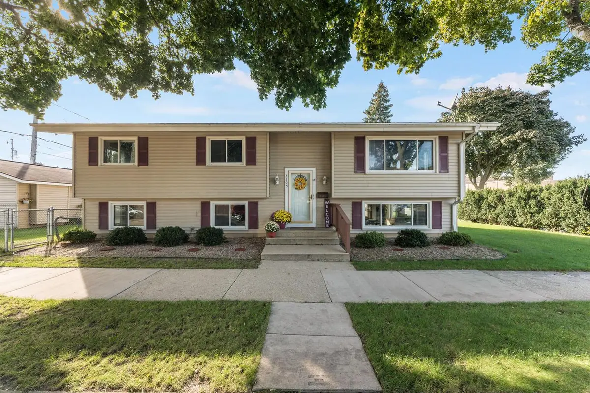 3105 S 23rd STREET, Milwaukee, WI 53215 - #1