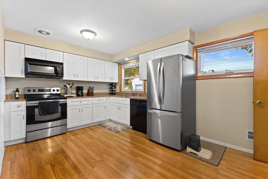 2709 Pinehurst AVENUE, Racine, WI 53403 - #2