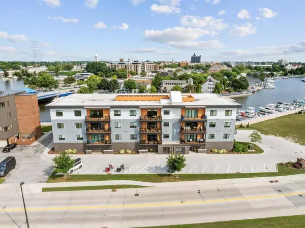 750 S Pier DRIVE #7, Sheboygan, WI 53081