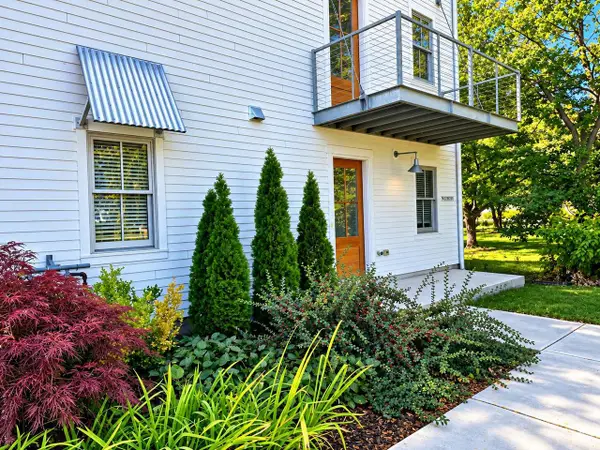 N52W6298 Mill STREET, Cedarburg, WI 53012