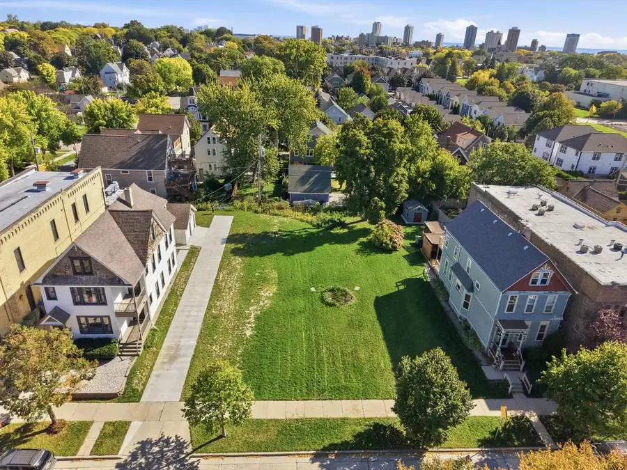 2036 N PALMER STREET, Milwaukee, WI 53212 - #2