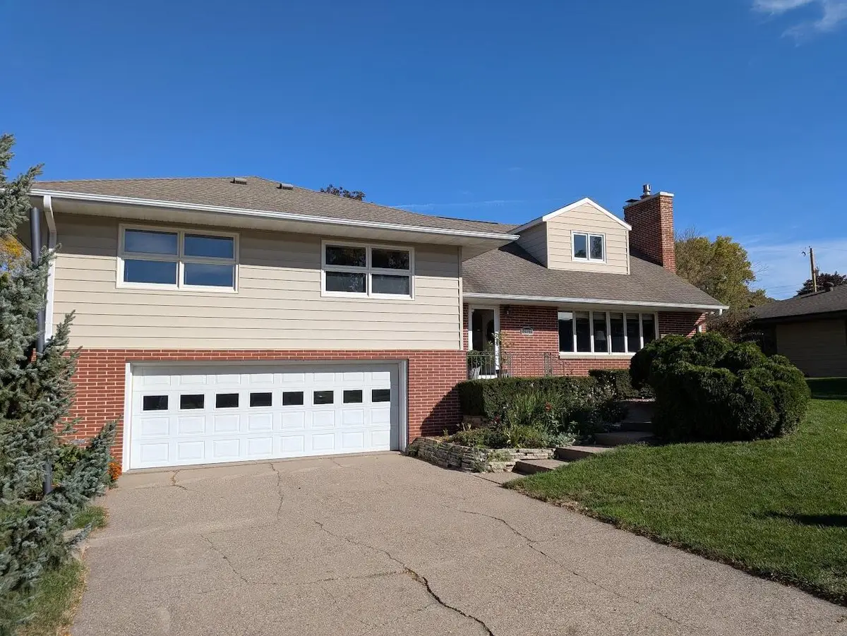 2621 Van Loon ROAD, La Crosse, WI 54601 - #1