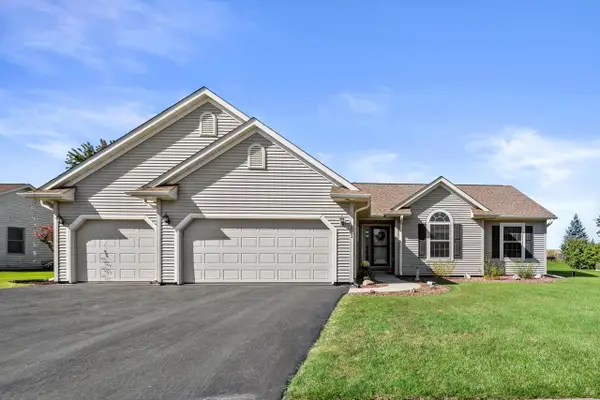 521 Tomahawk DRIVE, Twin Lakes, WI 53181