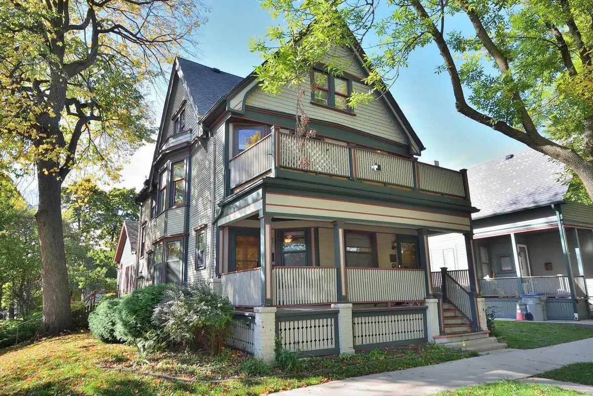 203 W Lloyd STREET #203, Milwaukee, WI 53212 - #1