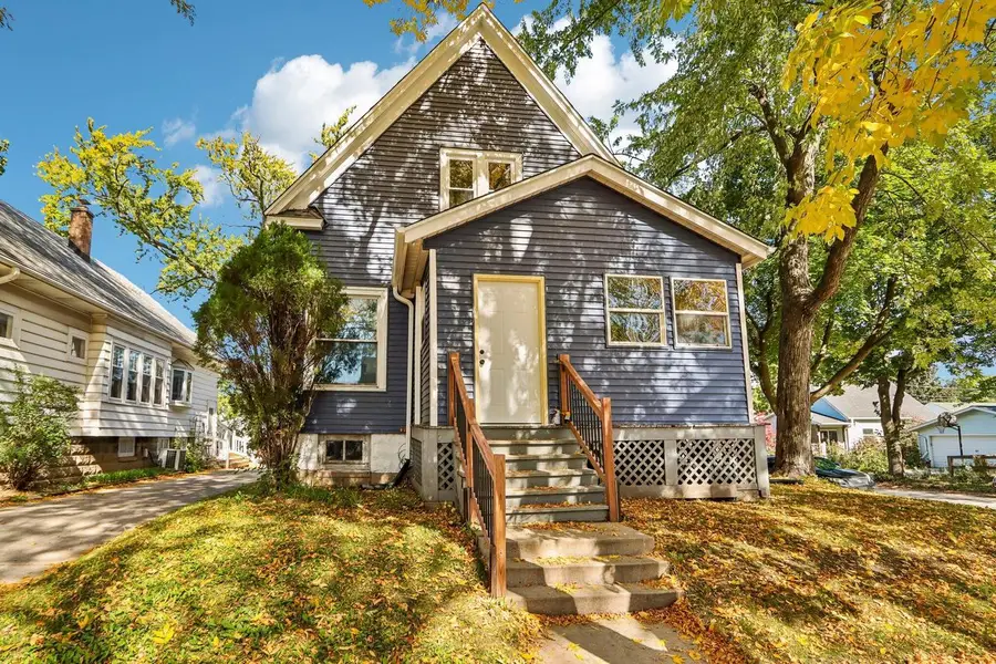 5902 W Park Hill AVENUE, Milwaukee, WI 53213 - #2
