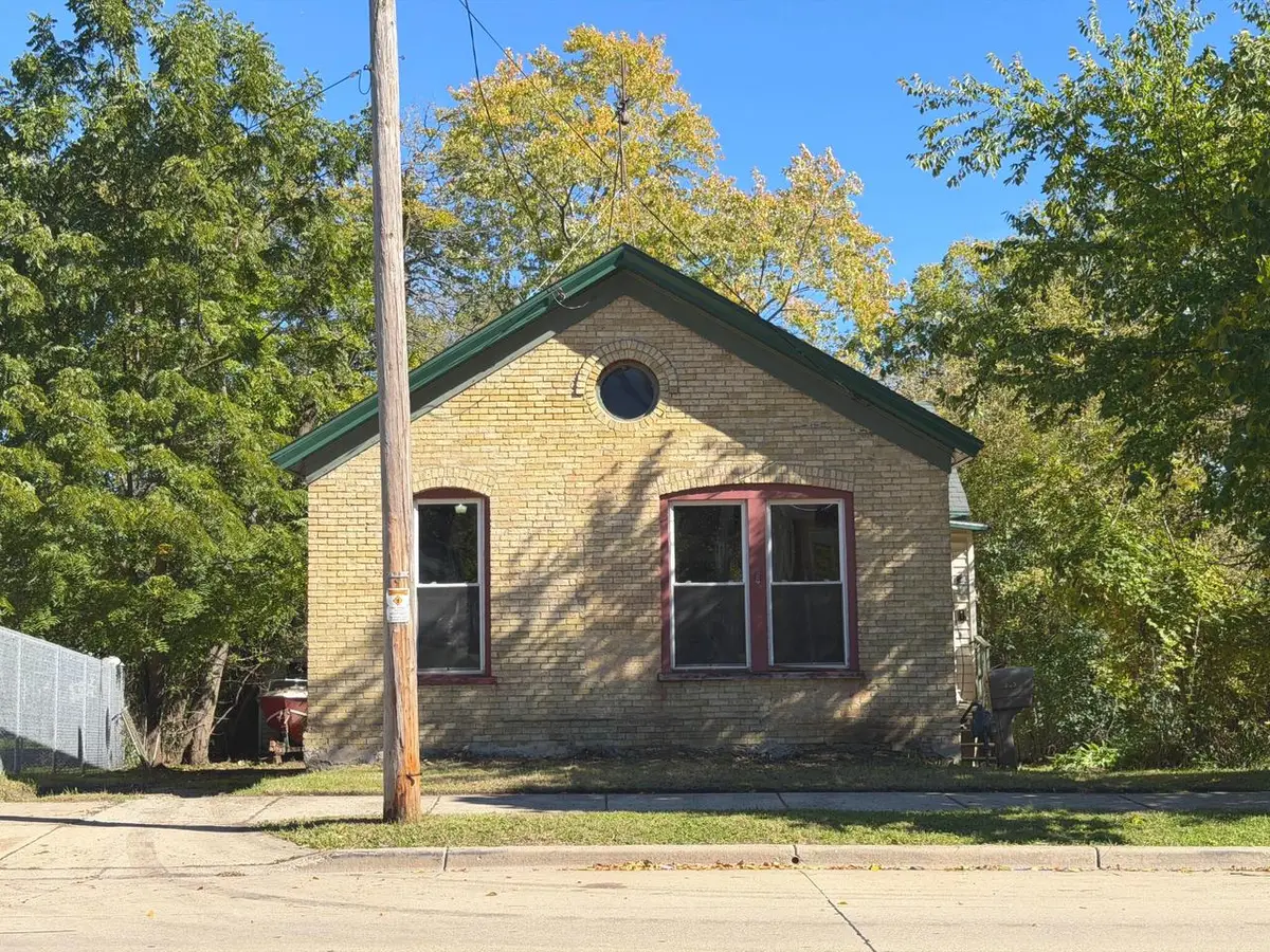 1305 Dr Martin Luther King DRIVE, Racine, WI 53404 - #1
