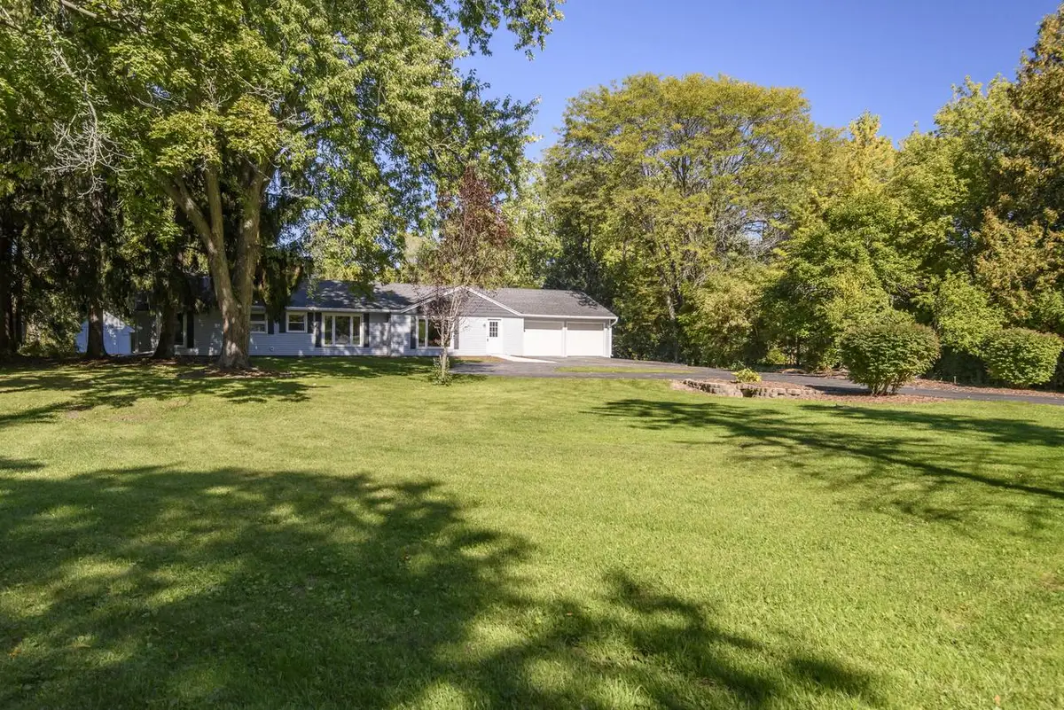 1428 Fiesta LANE, Mequon, WI 53092 - #1