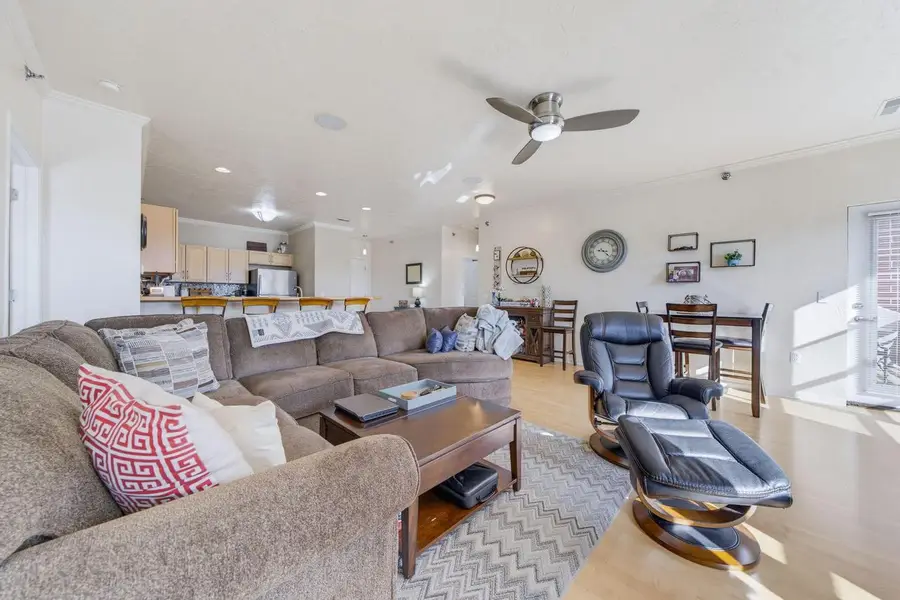 1220 E Locust STREET #309, Milwaukee, WI 53212 - #3