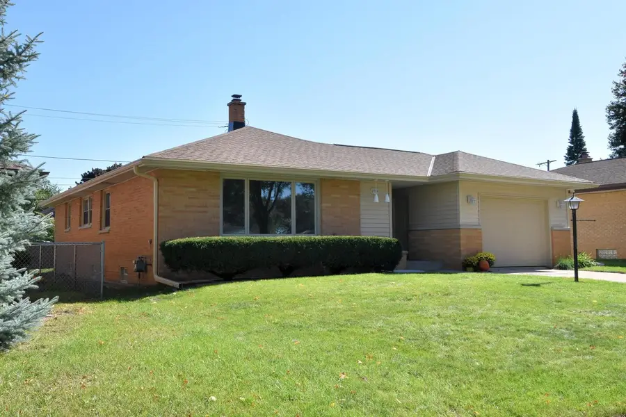 2710 S 72nd STREET, West Allis, WI 53219 - #2