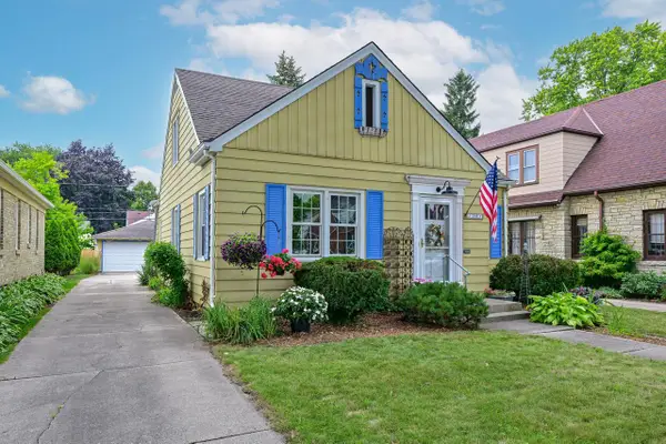 2361 N 82nd STREET, Wauwatosa, WI 53213
