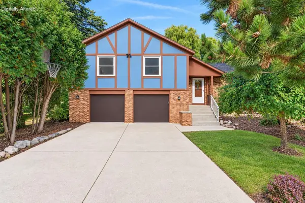 4004 Greenwood COURT, Sheboygan, WI 53081
