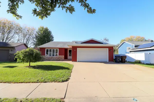 1934 Esther DRIVE, Onalaska, WI 54650