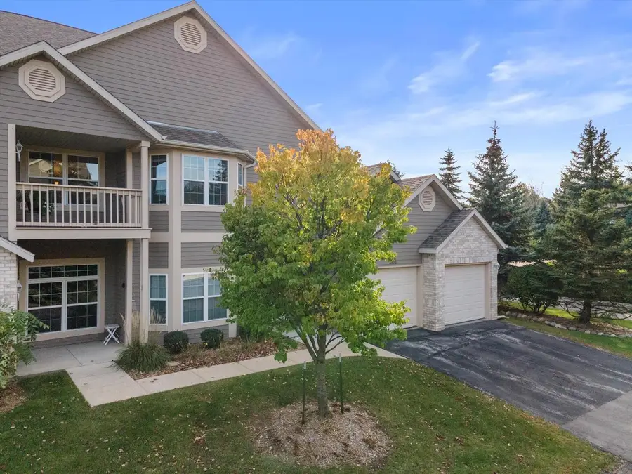 W159N4876 Graysland DRIVE, Menomonee Falls, WI 53051 - #2