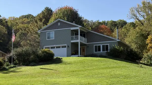 N5915 Park DRIVE, Onalaska, WI 54650