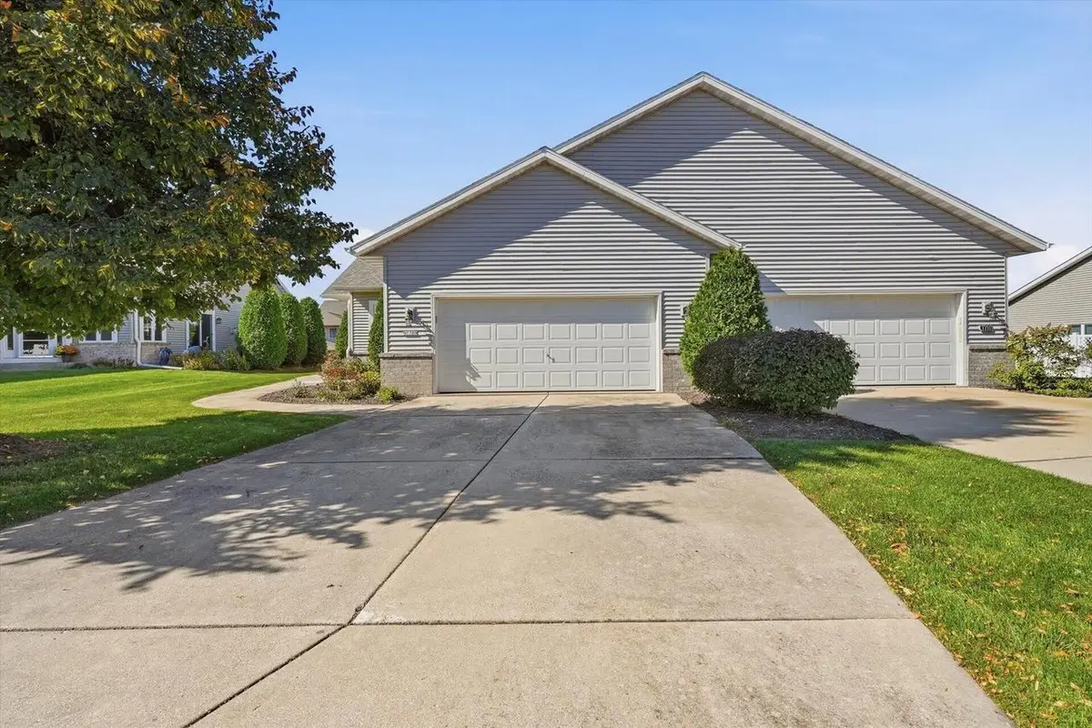 N7789 Maple Ridge ROAD, Oconomowoc, WI 53066 - #1
