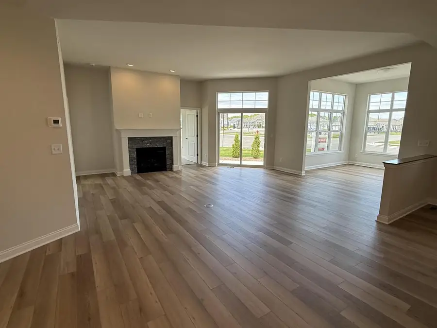 904 S Verona CIRCLE #35, Grafton, WI 53024 - #2