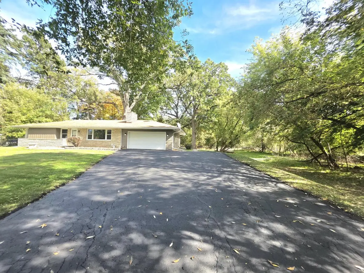 2800 S 124th STREET, West Allis, WI 53227 - #1