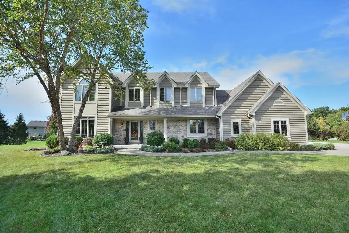 6045 S Pembrook COURT, New Berlin, WI 53151 - #1