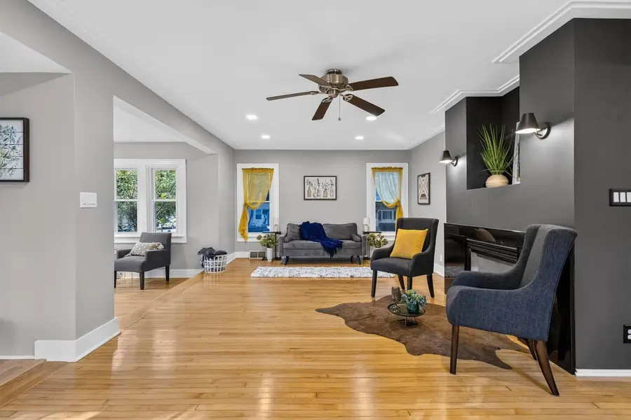 1500 E Kensington BOULEVARD, Shorewood, WI 53211 - #3
