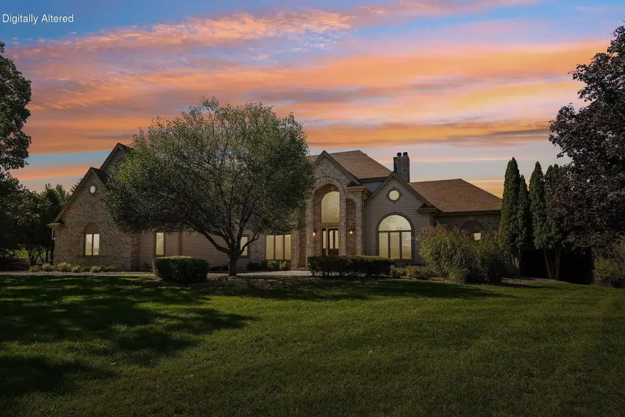 W295S5349 Holiday Oak DRIVE, Waukesha, WI 53189 - #2