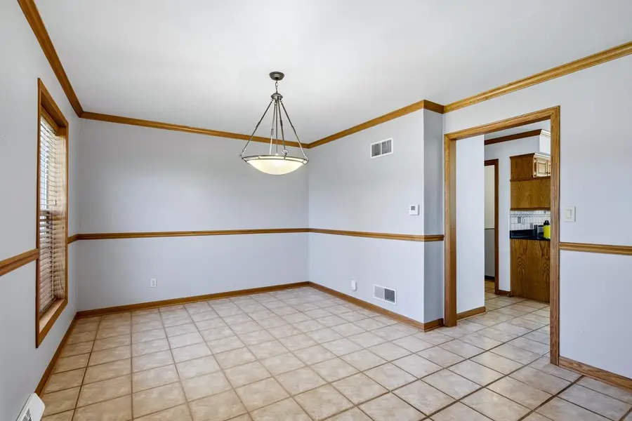9175 S Patricia BOULEVARD, Oak Creek, WI 53154 - #3