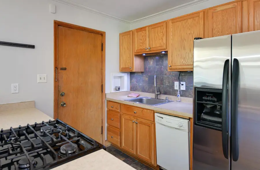 4890 N Shoreland AVENUE, Whitefish Bay, WI 53217 - #3