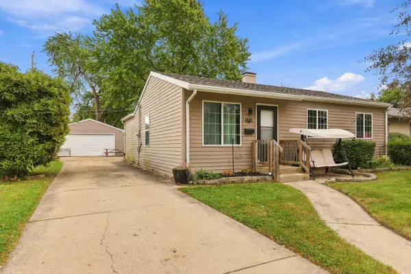 8523 21st AVENUE, Kenosha, WI 53143