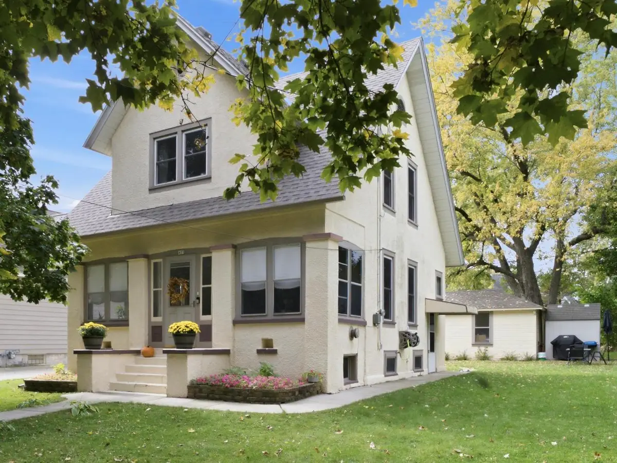 403 Grand AVENUE, Hartford, WI 53027 - #1
