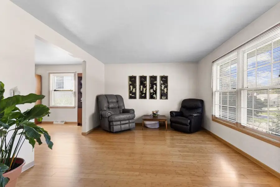 429 W Apple Tree ROAD, Glendale, WI 53217 - #2