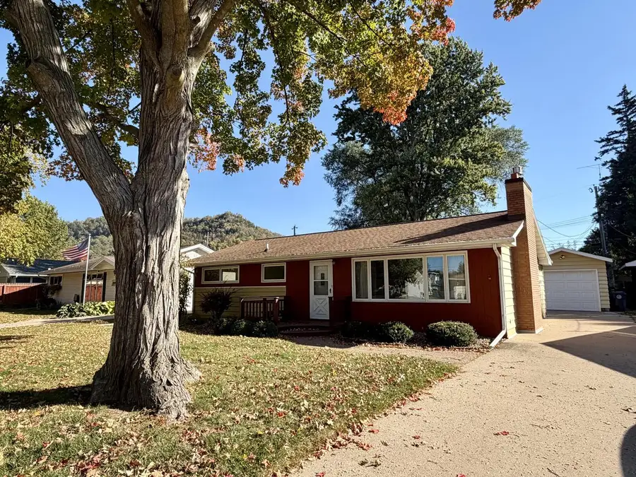 2317 31st STREET S, La Crosse, WI 54601 - #2