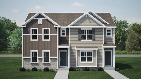 1494 Olde Highlander DRIVE, Oconomowoc, WI 53066