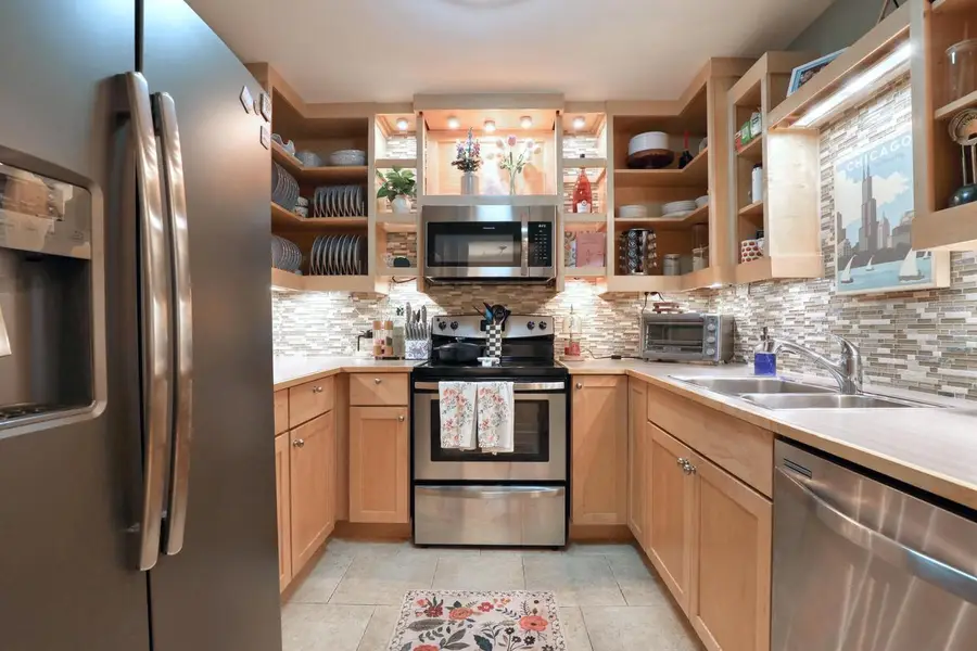 5200 S Tuckaway BOULEVARD #365, Milwaukee, WI 53221 - #3