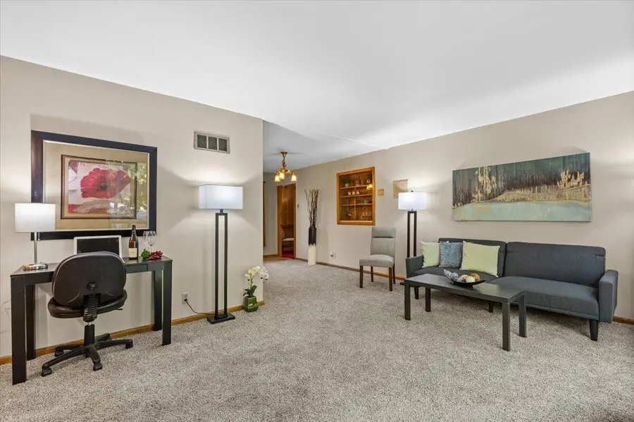 N30W22171 Green ROAD, Waukesha, WI 53186 - #3