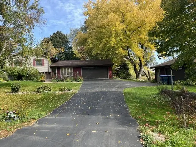W264S3768 Lawrence LANE, Waukesha, WI 53189 - #1