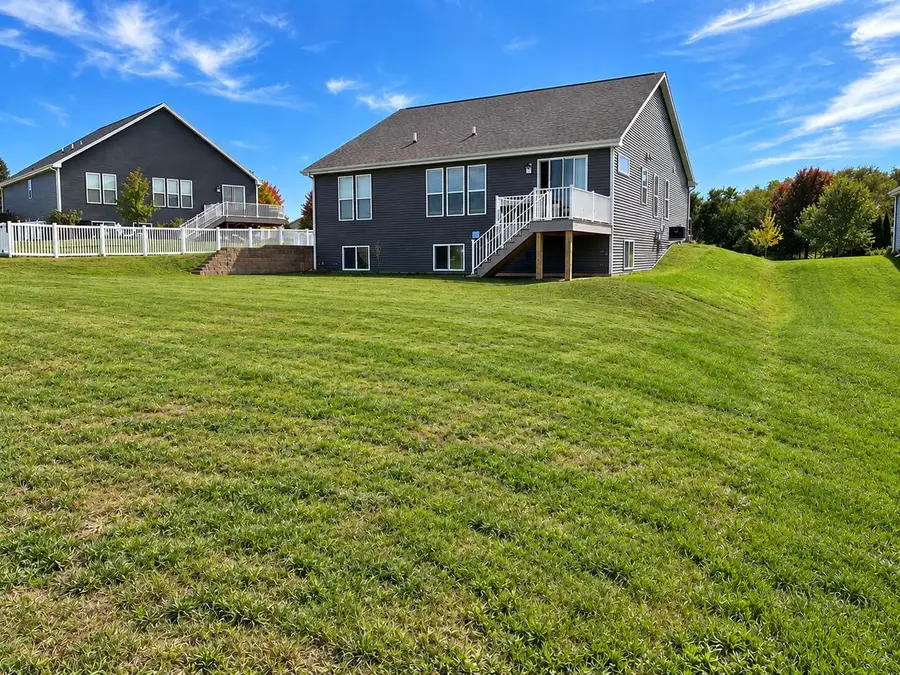924 Foxwalk DRIVE, Waterford, WI 53185 - #2